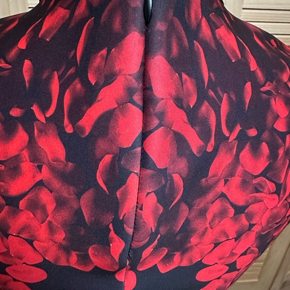 Clover Canyon Red and Green Paisley Crop Top - Picture 5 of 6